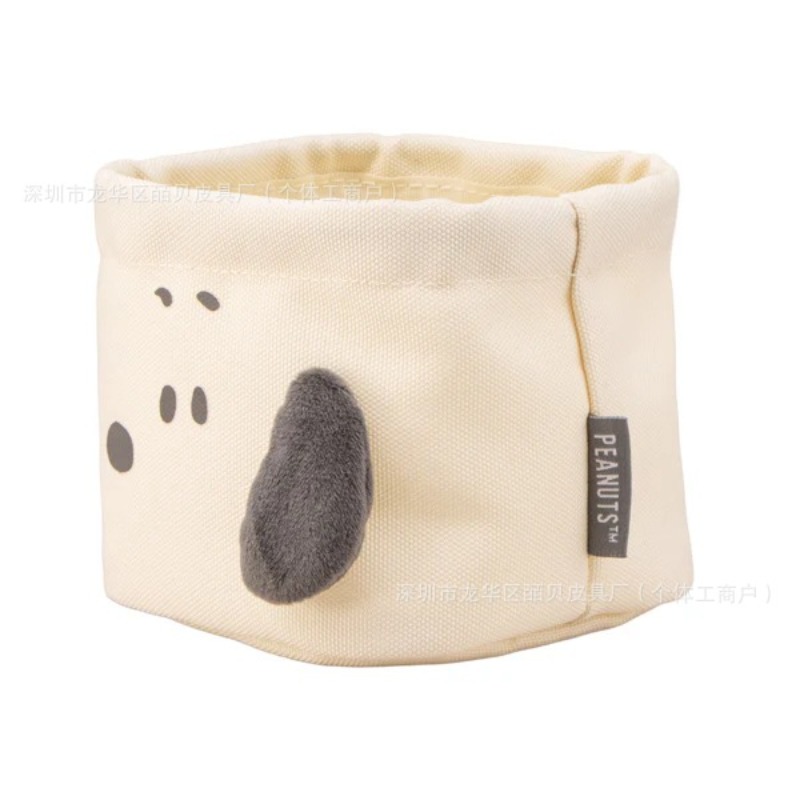 かわいい日本の漫画風、スヌーピーとオラフのキャラクターが描か - Japanese Snacks のレビューと価格